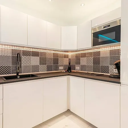 Island Village Ocean View 公寓