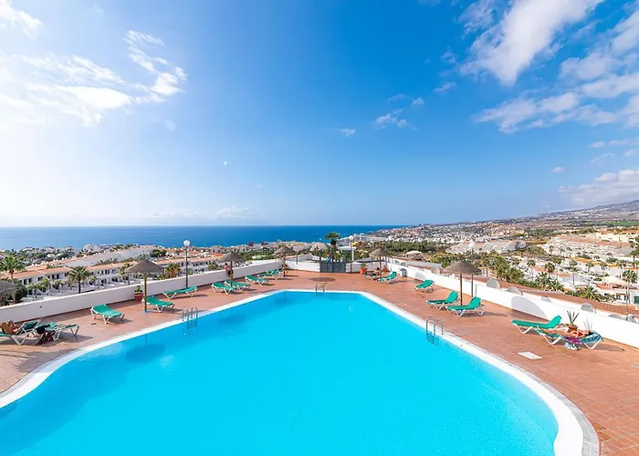 Island Village Ocean View Апартаменти