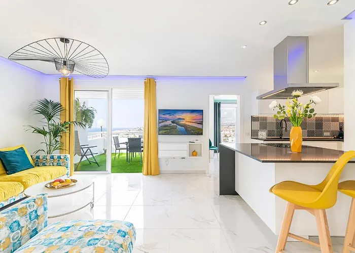 Апартаменти Island Village Ocean View