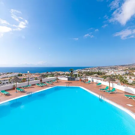 Island Village Ocean View Apartment